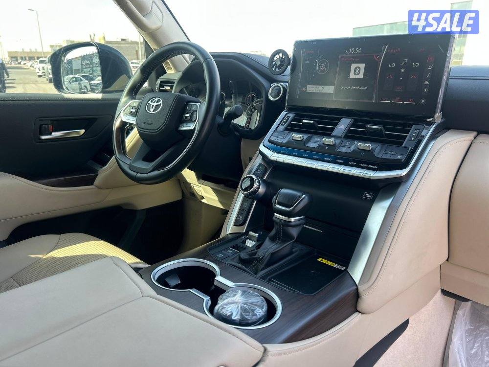 تويوتا لاند كروزر GX.R AEROs
 twin turbo.V6
موديل 20247