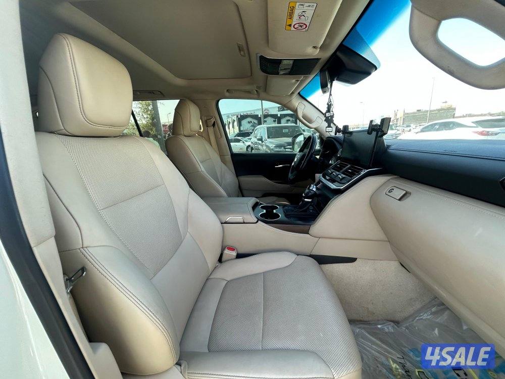 تويوتا لاند كروزر GX.R AEROs
 twin turbo.V6
موديل 2022
ماشى 159.000 km5