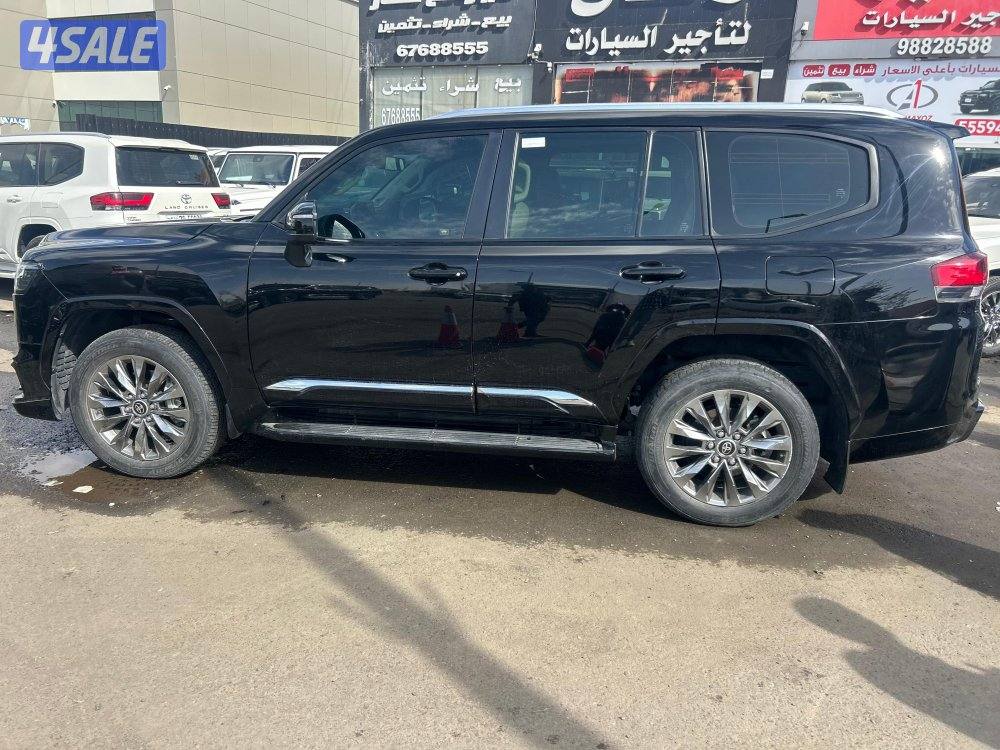 تويوتا لاند كروزر GX.R AEROs
 twin turbo.V6
موديل 2023
ماشى 114.000 k.2