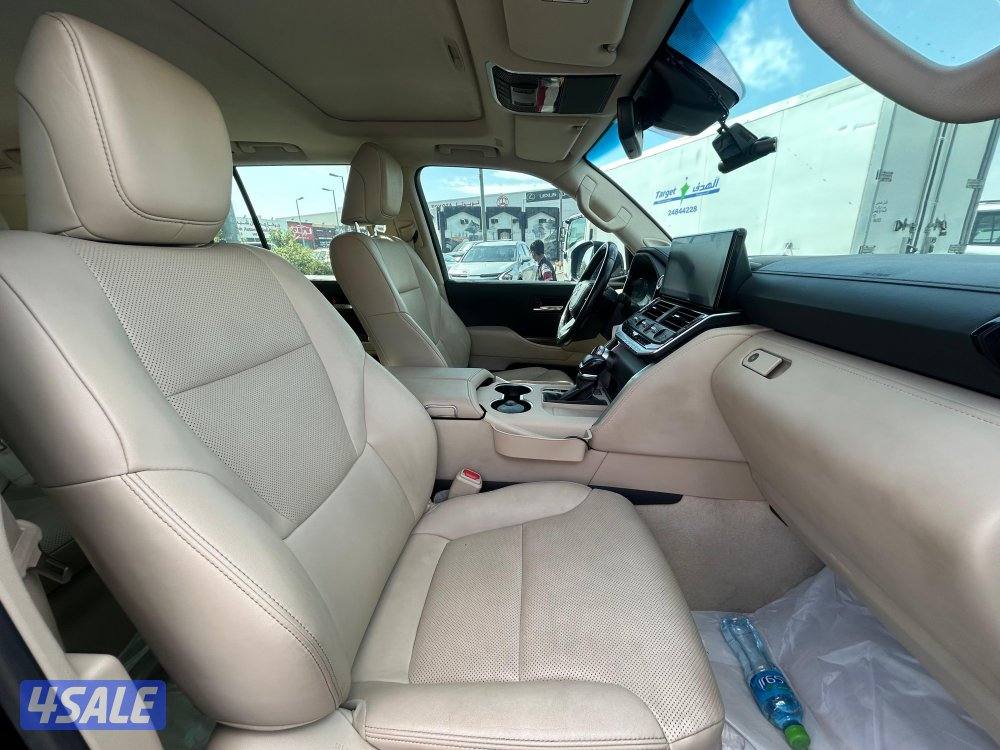 تويوتا لاند كروزر GX.R AEROs
 twin turbo.V6
موديل 2023
ماشى 114.000 k.6