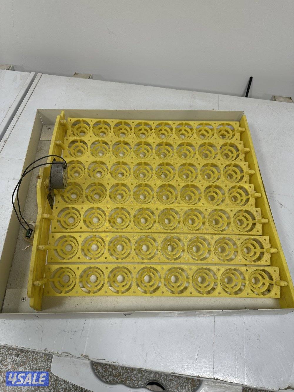 قطع غيار مكائن تفريخ3