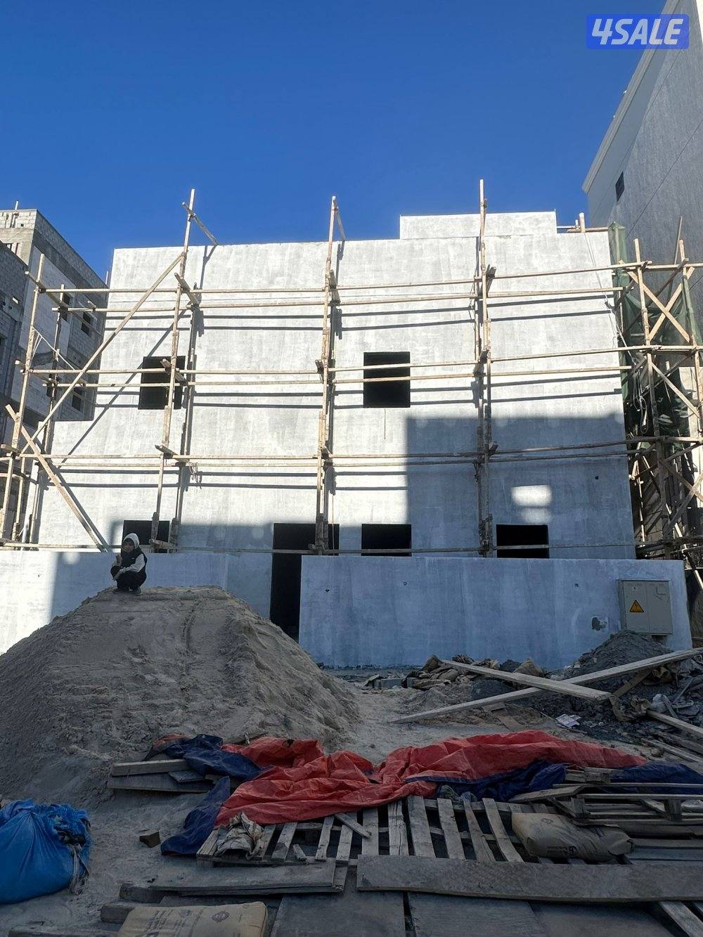 للبيع بيت في المطلاع سد نافذ دورين وربع0