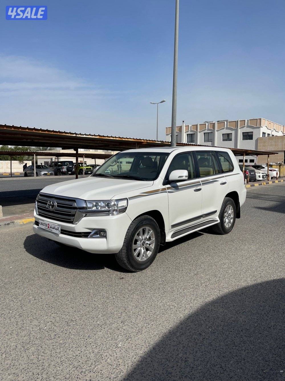 لاند كروز VXR وارد الخليج صبغ الوكاله شرط الفحص0