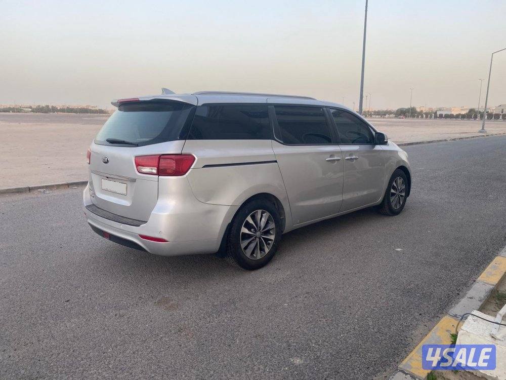 2017-Kia Carnival4