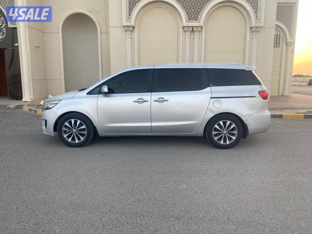 2017-Kia Carnival6