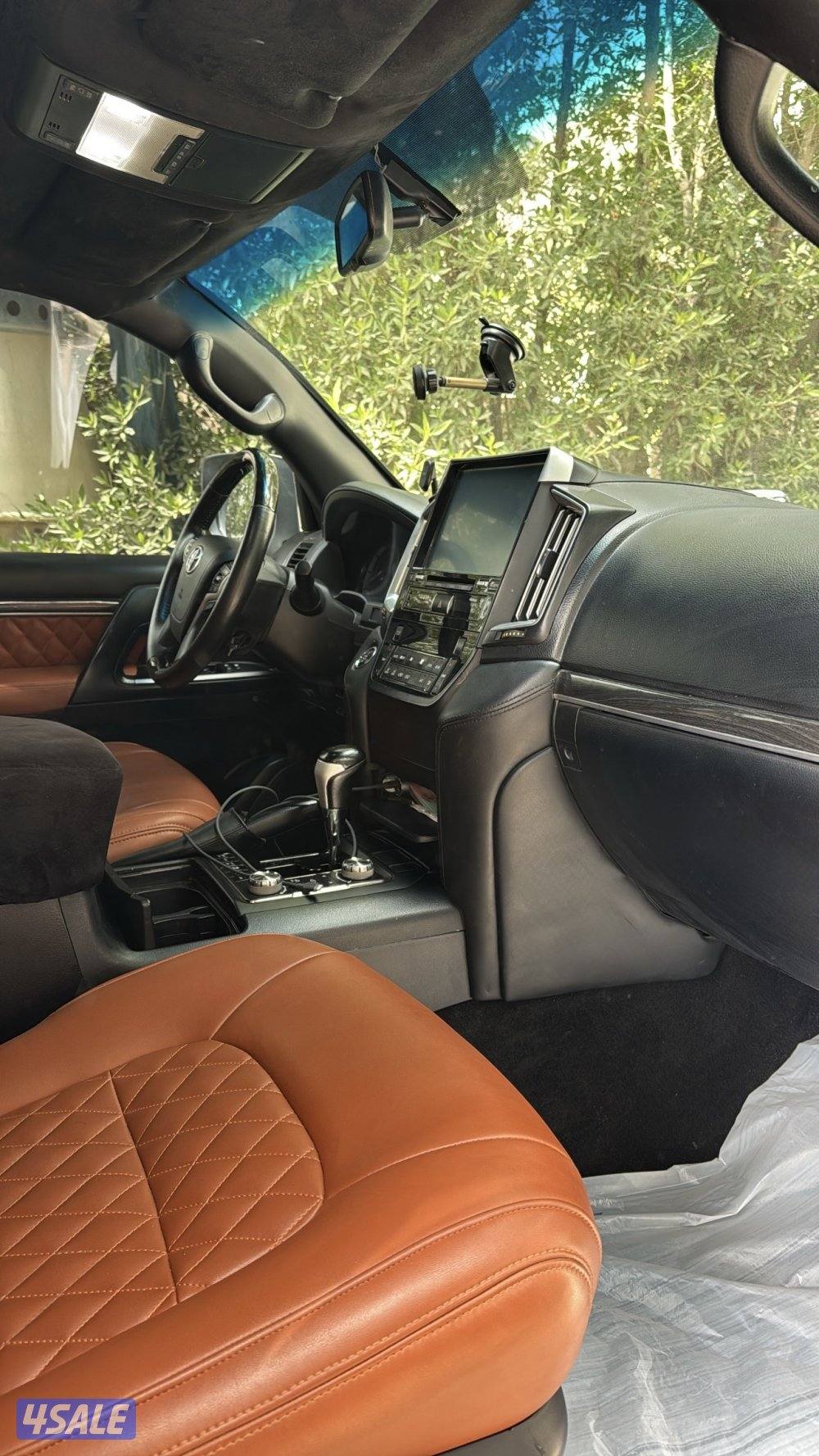 للبيع لاند كروز 2011 مجدد 2021 بالكامل6