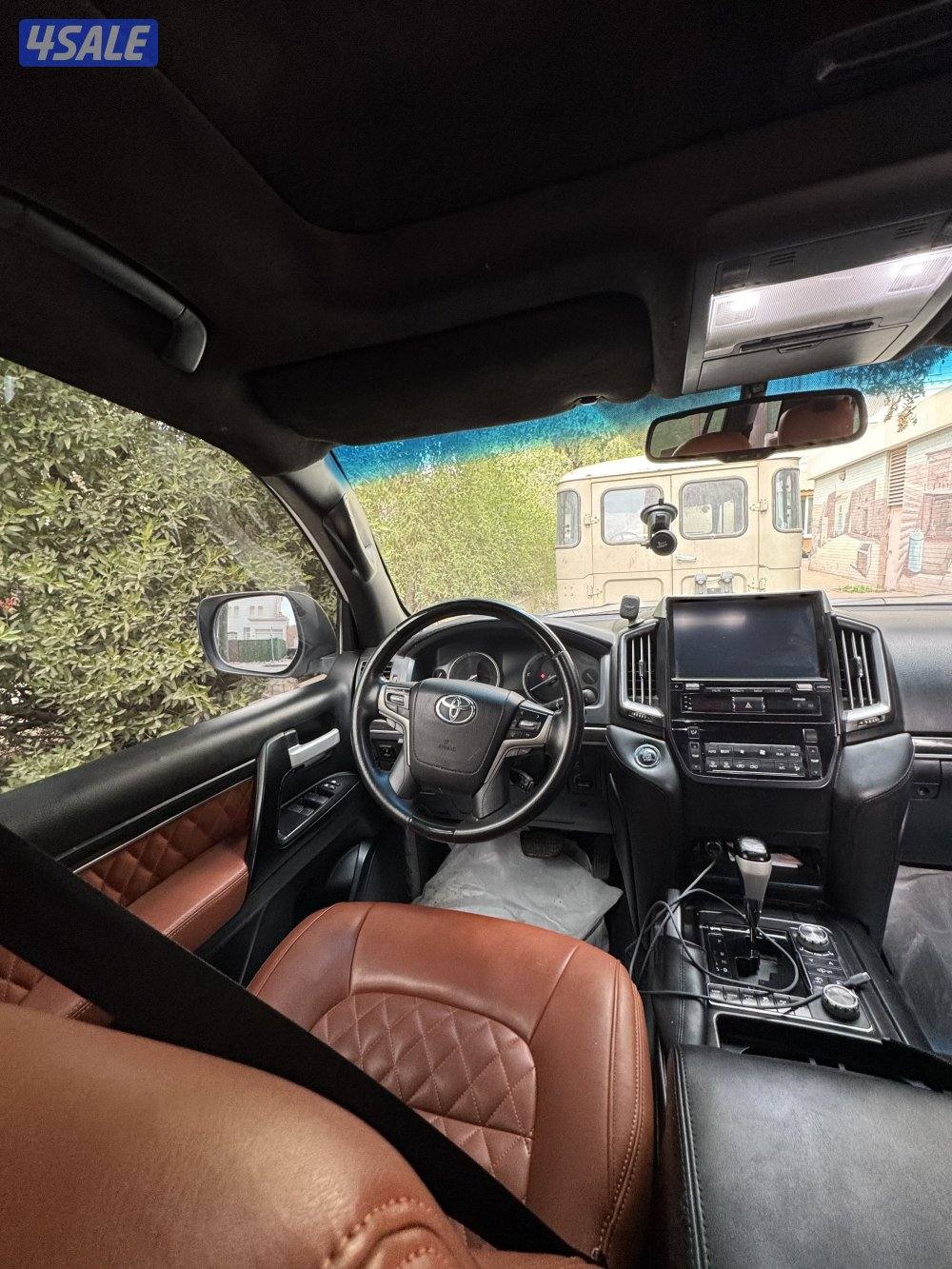 للبيع لاند كروز 2011 مجدد 2021 بالكامل7