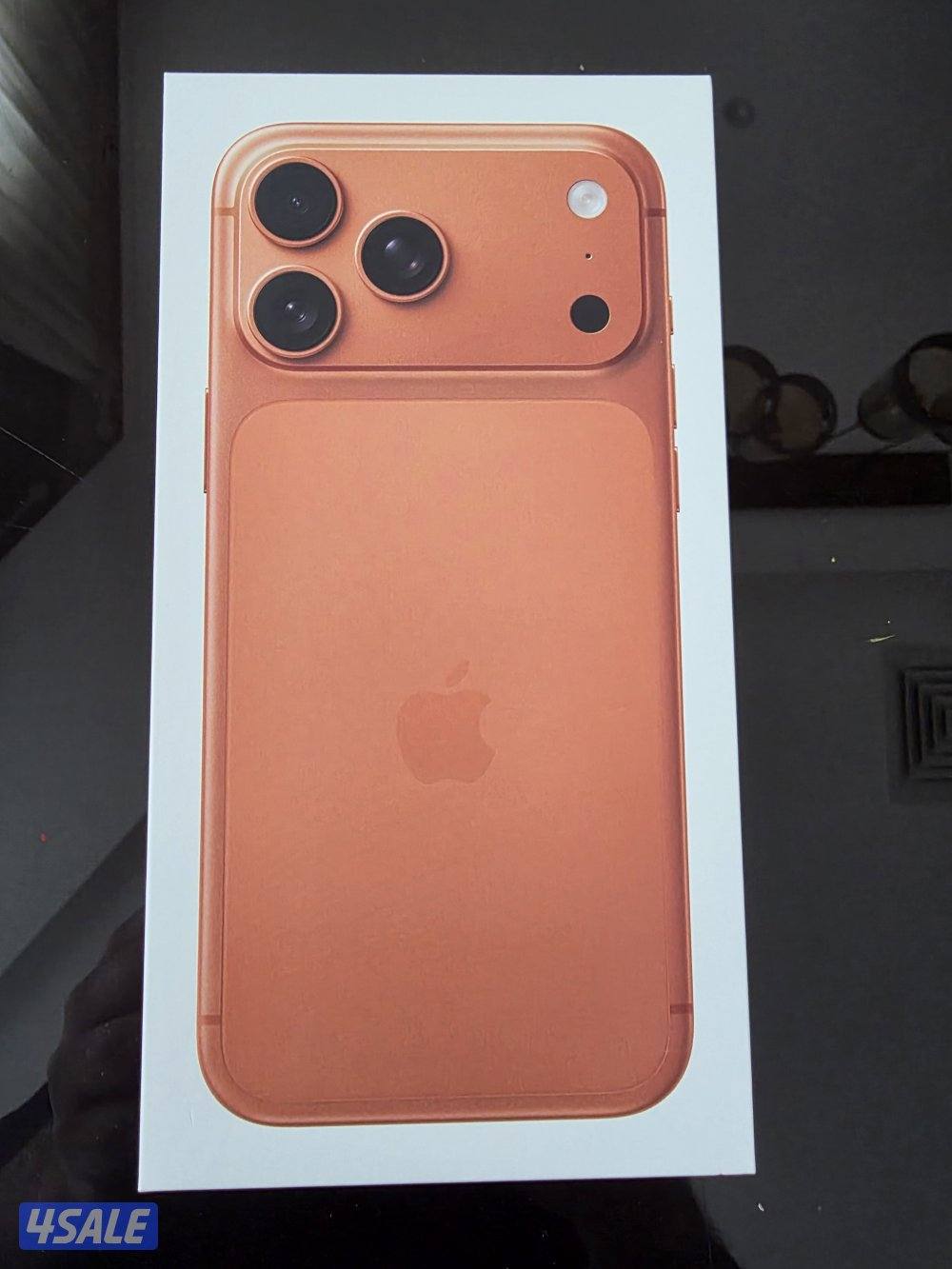 ايفون ١٧ برو ماكس برتقالي0