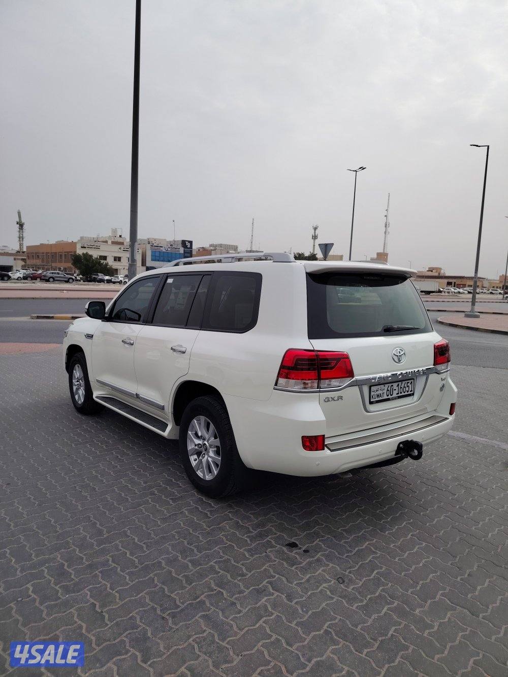 لاندكروز ٦سلندر ٢٠٢١ ماشي٥٠ الف كم صبغ وكاله4