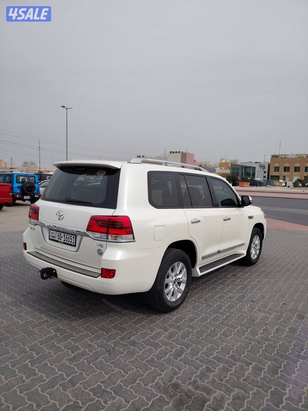 لاندكروز ٦سلندر ٢٠٢١ ماشي٥٠ الف كم صبغ وكاله5