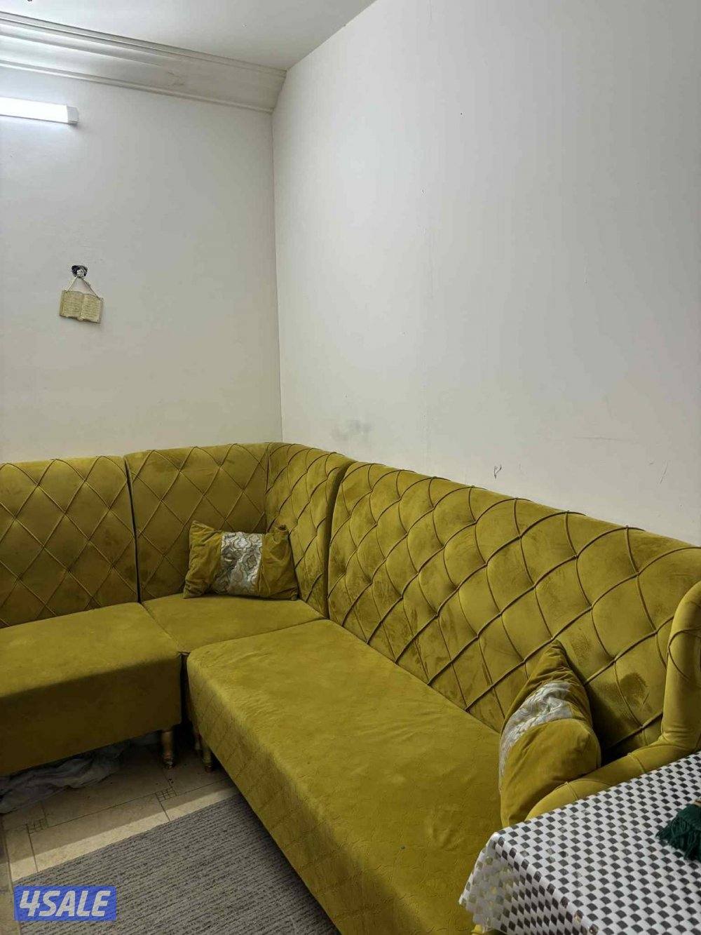 كنفات تتكون من ٥ قطع كبيرة  وزاوية بحالة شبه جديدة2