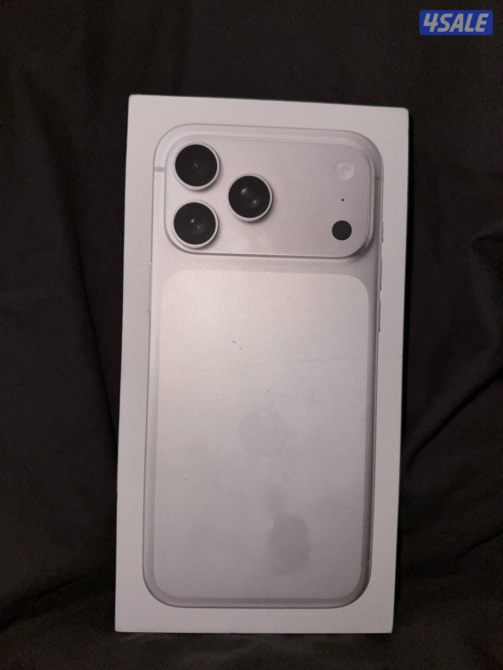 للبيع 17 برو ماكس 256 قيقا0