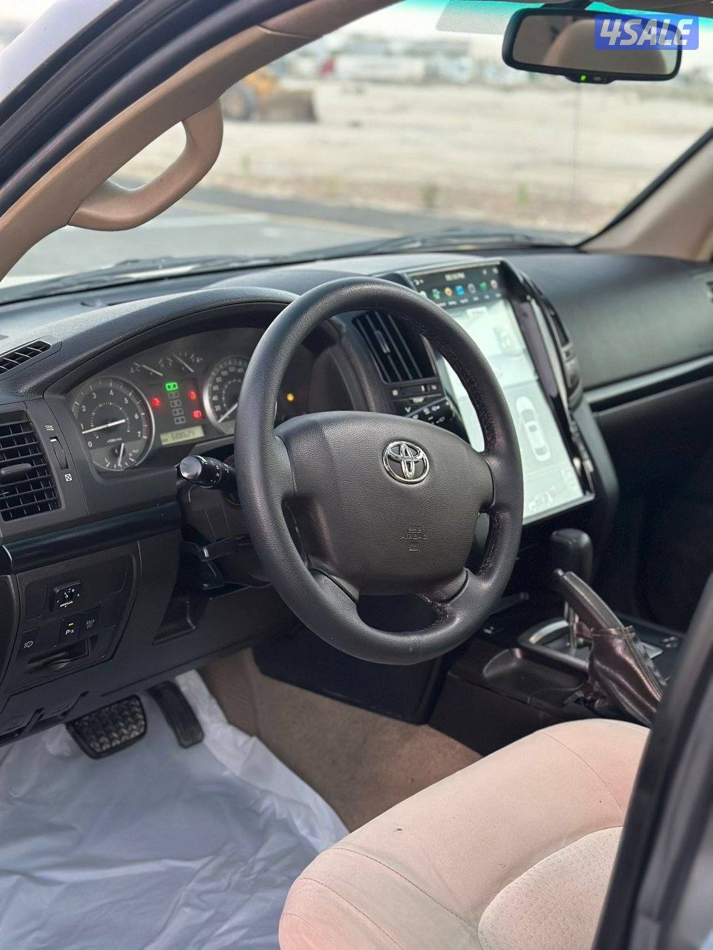 لاند موديل 2010 بحالة المصنع 🔥5