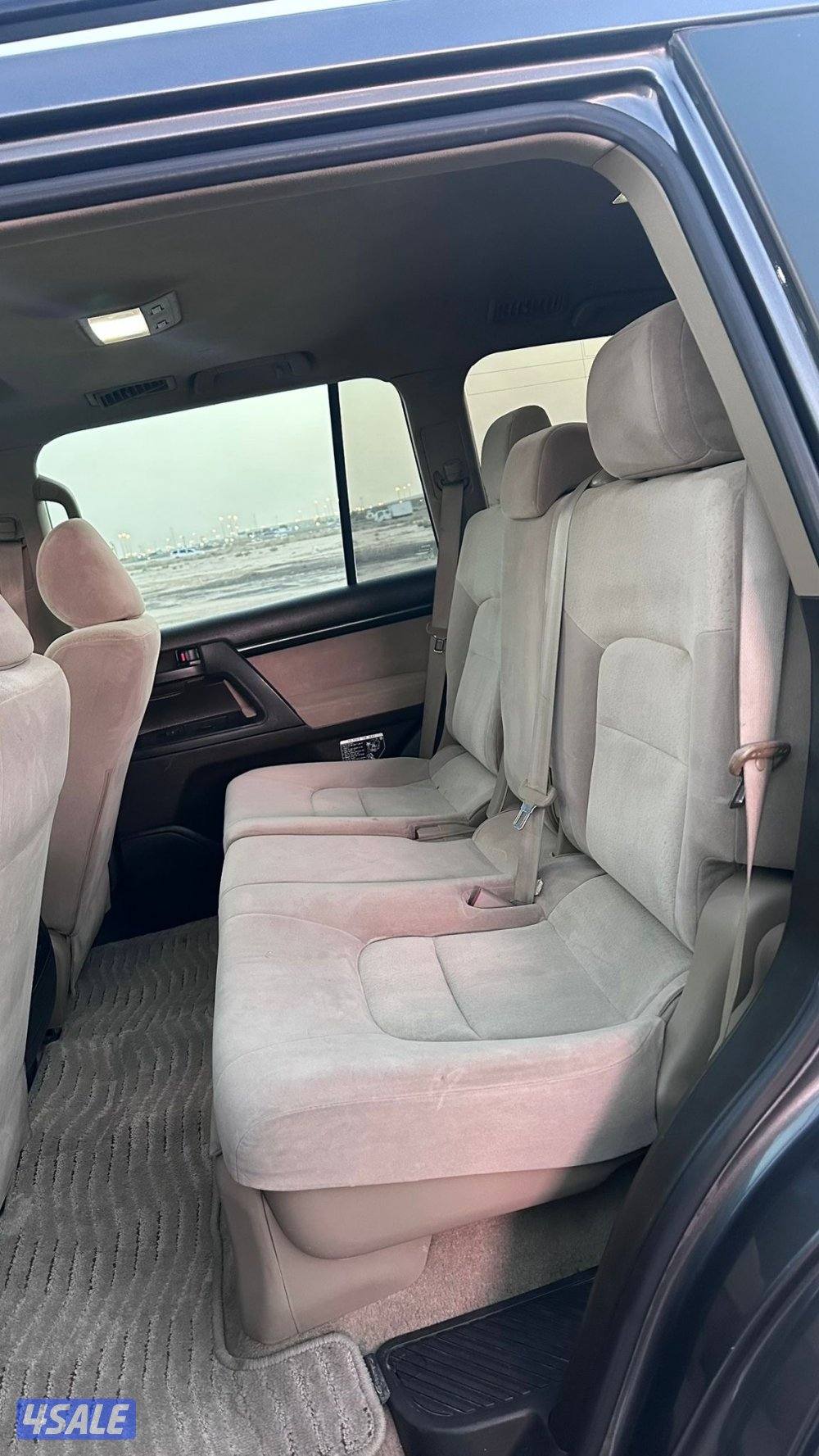 لاند موديل 2010 بحالة المصنع 🔥7