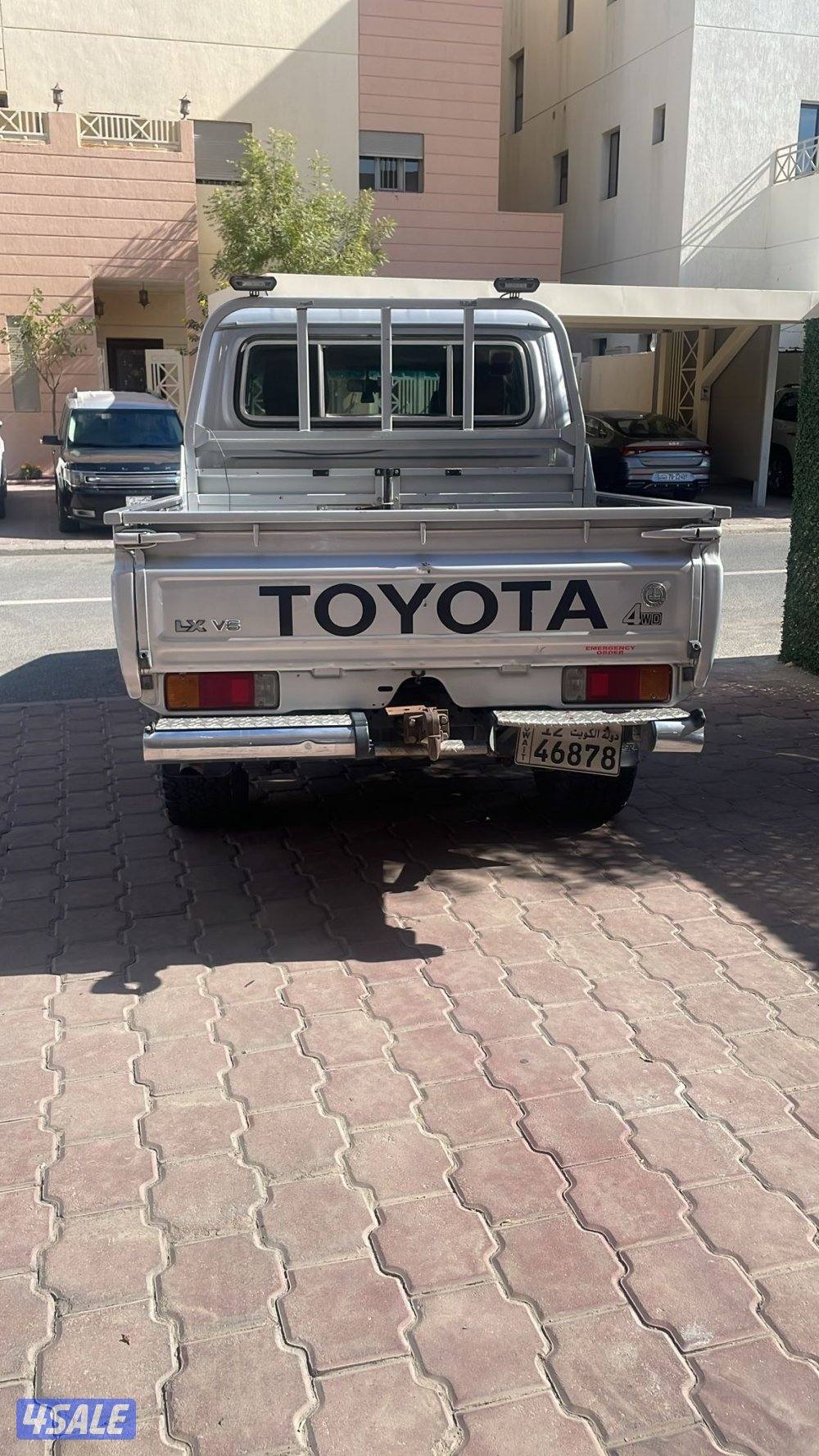 للبيع جيب شاص  موديل 2013  ماشي 300 مرخص رحلات شرط الفحص3