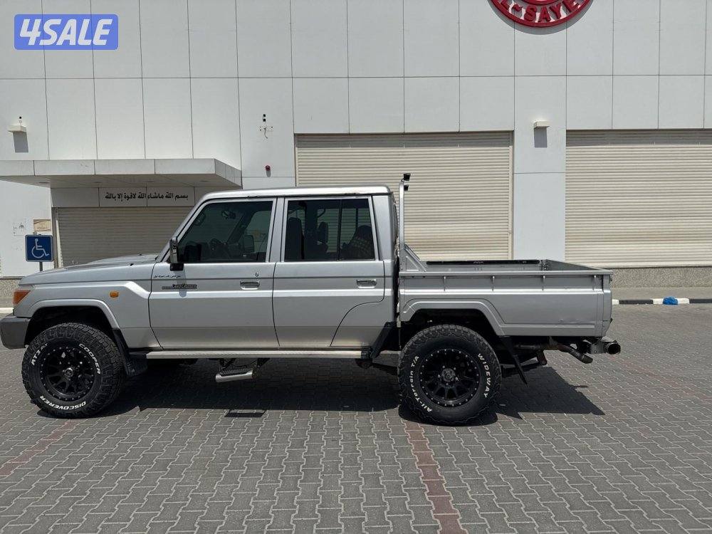 للبيع جيب شاص  موديل 2013  ماشي 300 مرخص رحلات شرط الفحص7