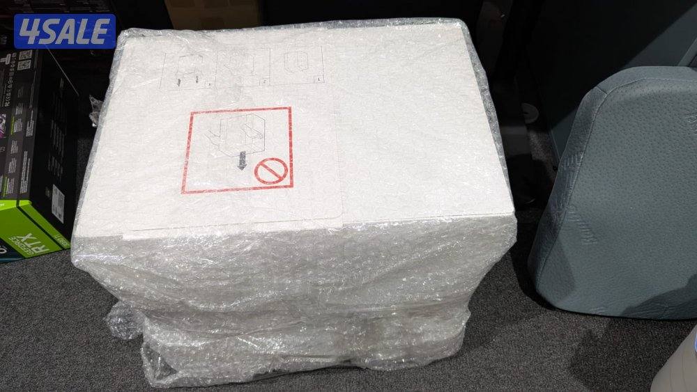 PS5 30th ANNIVERSARY EDITION (LIMITED COLLECTOR’S ITEM)9