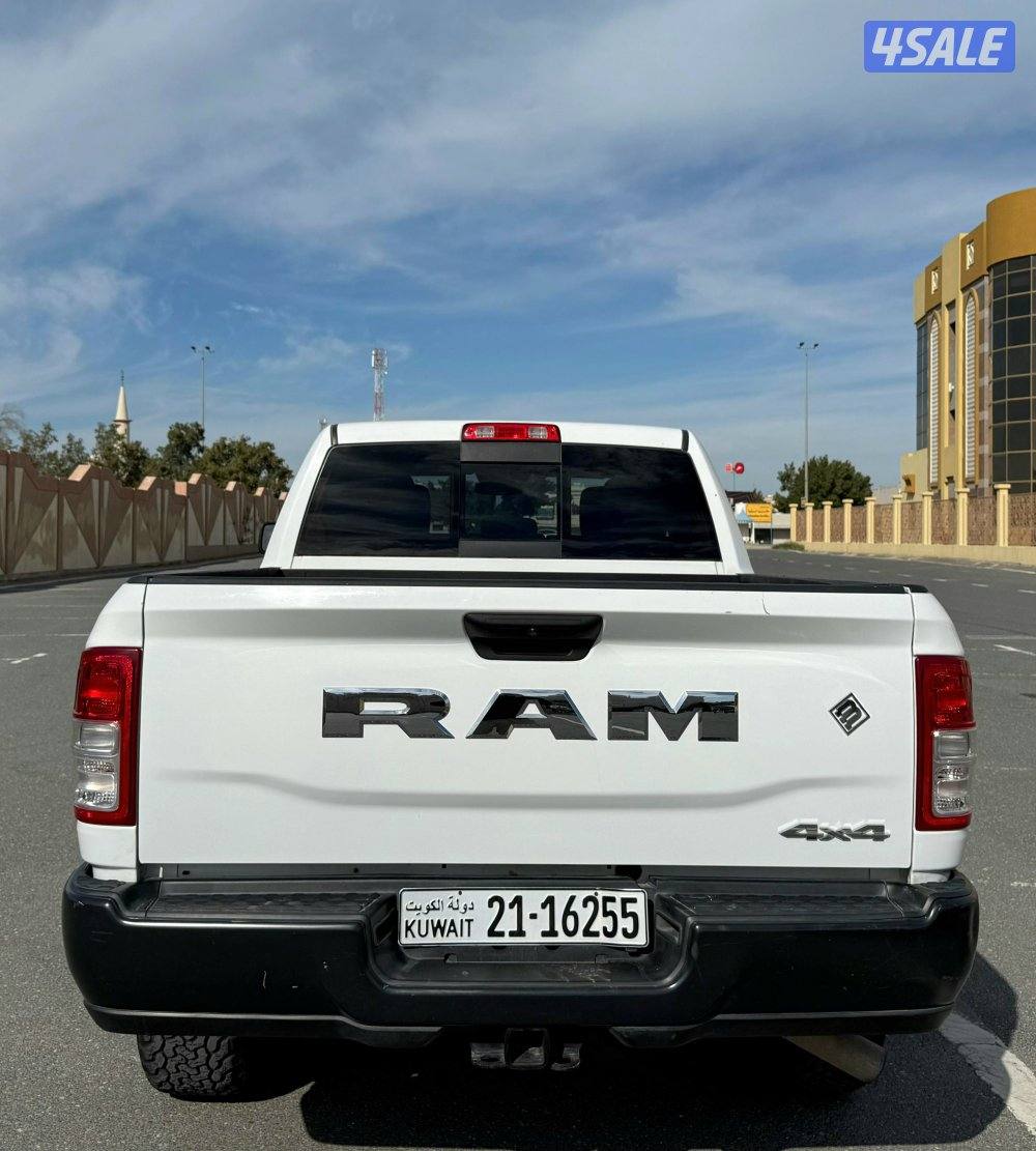 بحالة ممتازة وانيت دودج رام RAM وكالة 2021 محرك 6.4 دبل قير ماشي 713