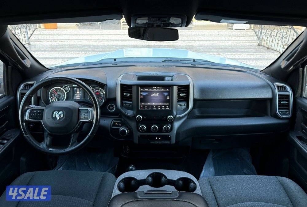 بحالة ممتازة وانيت دودج رام RAM وكالة 2021 محرك 6.4 دبل قير ماشي 718