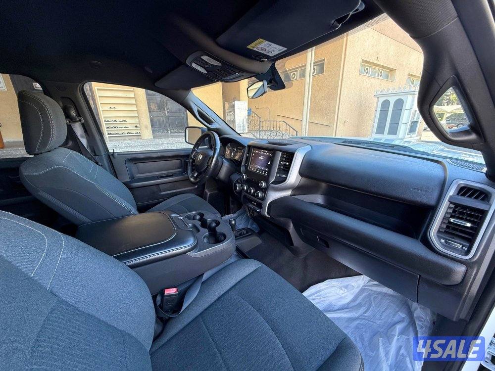 بحالة ممتازة وانيت دودج رام RAM وكالة 2021 محرك 6.4 دبل قير ماشي 7111