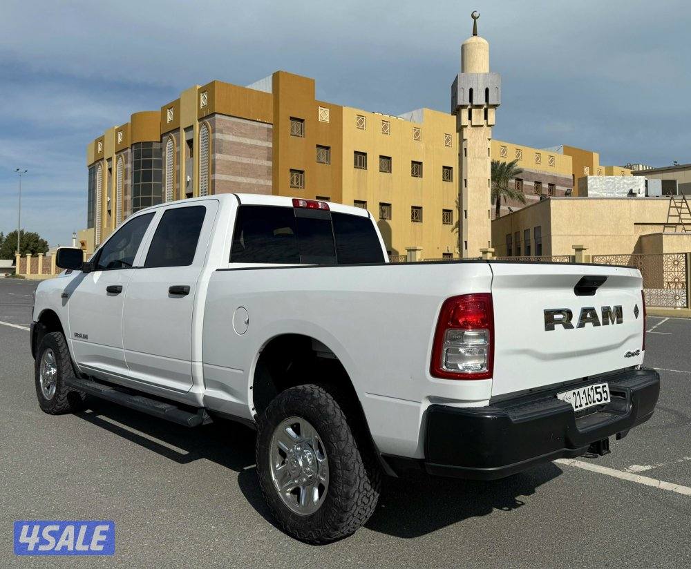 بحالة ممتازة وانيت دودج رام RAM وكالة 2021 محرك 6.4 دبل قير ماشي 715