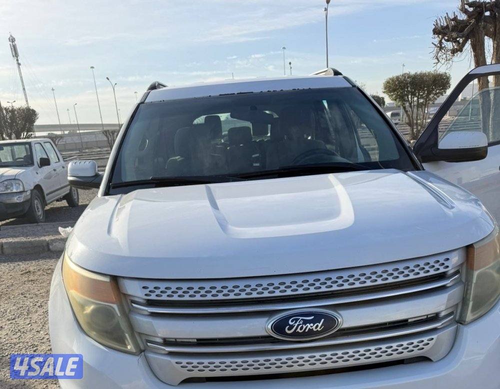 للبيع فورد اكسبلور شرط الفحص قير مكينه شاصي يوجد قطعتين او ثلاث تحكم5