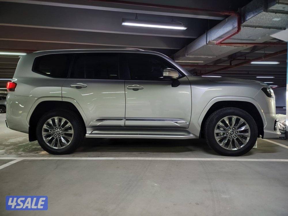 لاند كروزر موديل 2023 جديد الساير عداد اصفار حماية كاملة XPEL U Plus4