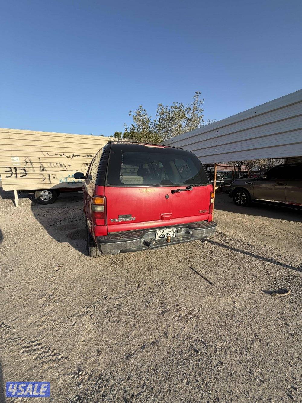 للبيع يوكن ٢٠٠١ كل شي فيه شغال ماشي٤٣٩٠٠٠ تحويل بسهل3