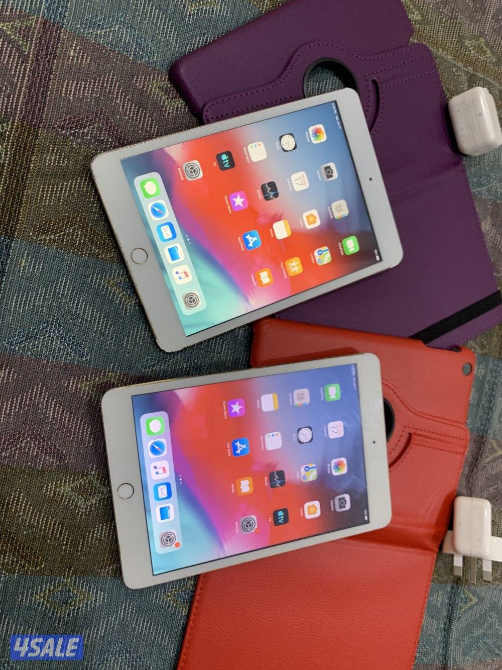 ايبادين ميني 3 الاصلي 16 قيقا عدد 2 شغالين تمام ما فيهم شي مع الاغراض5