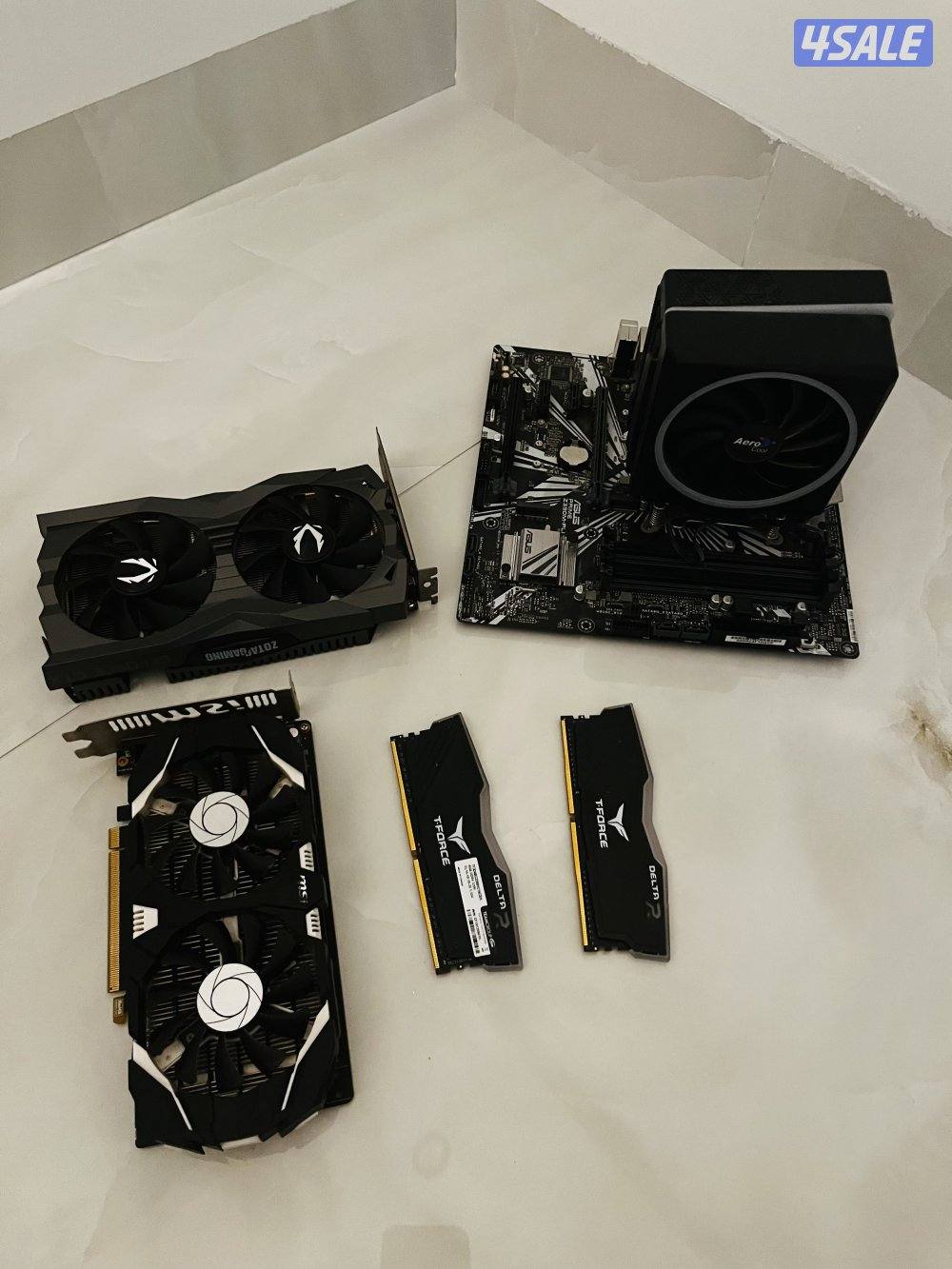 للبيع مجموعه اغراض بي سي2