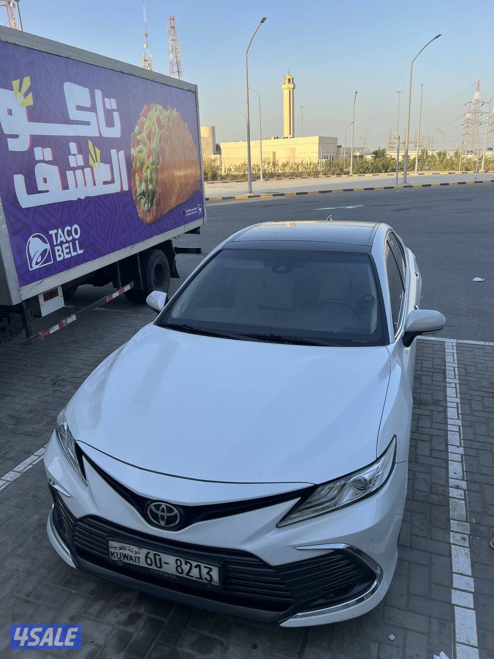 التواصل واتس أب فقط3