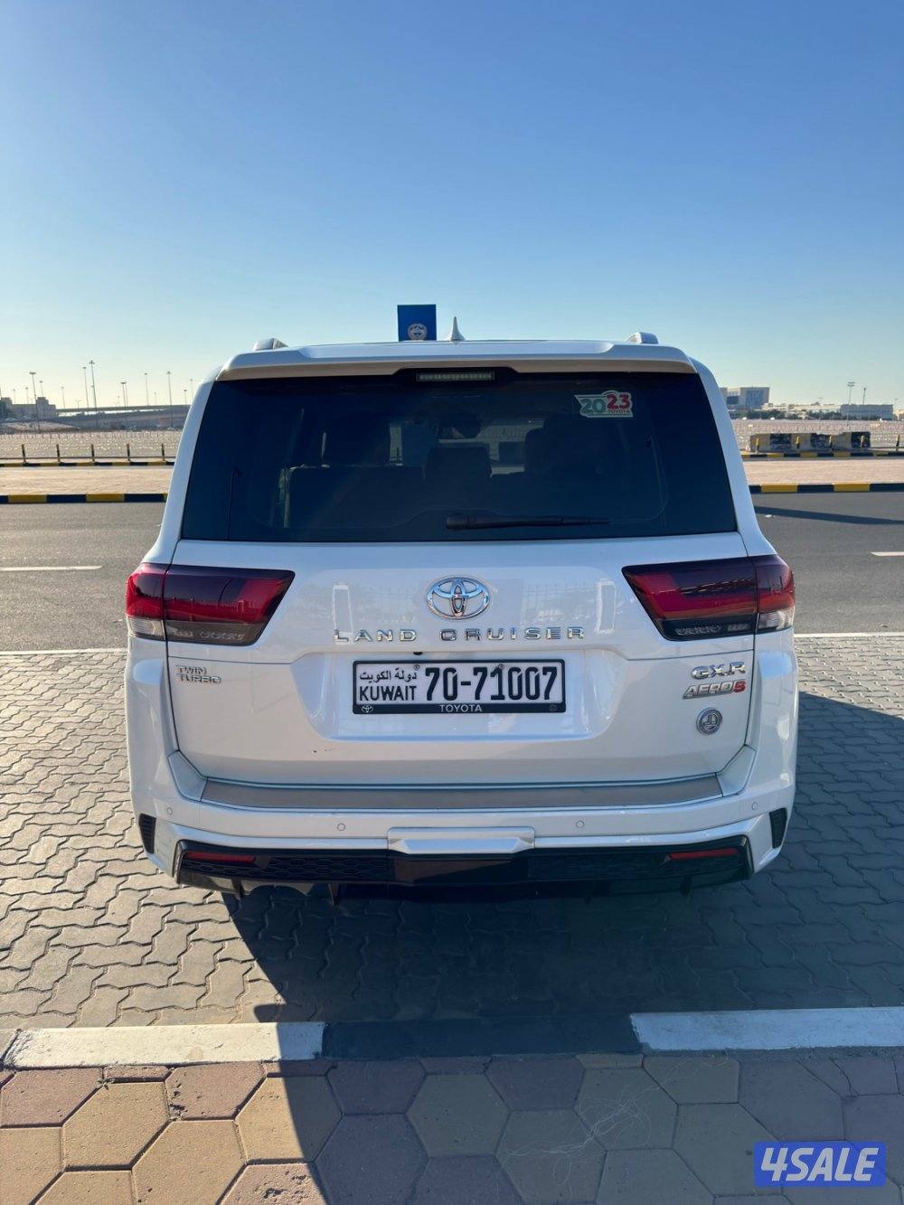 لاندكروزر  GXR AERO S0