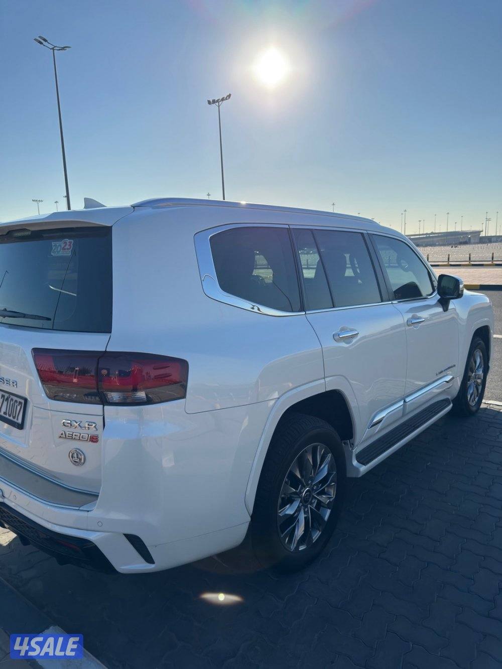 لاندكروزر  GXR AERO S2