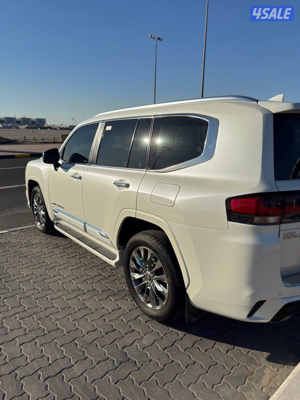 لاندكروزر  GXR AERO S4