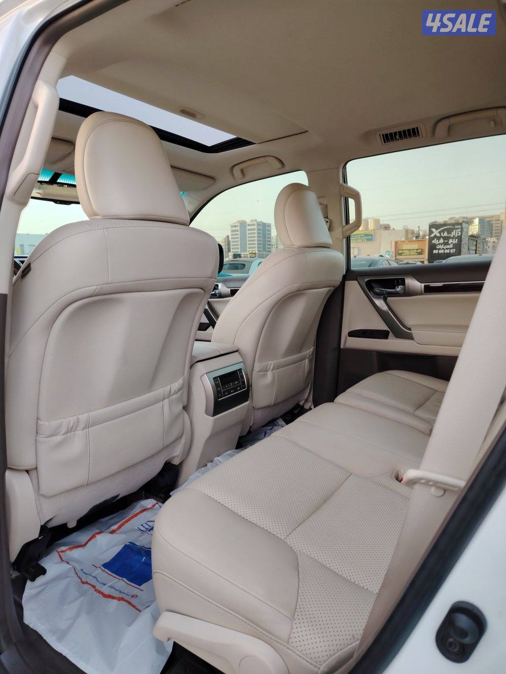 لكزس GX460بحاله نادرا ماشي٨٥ الف6