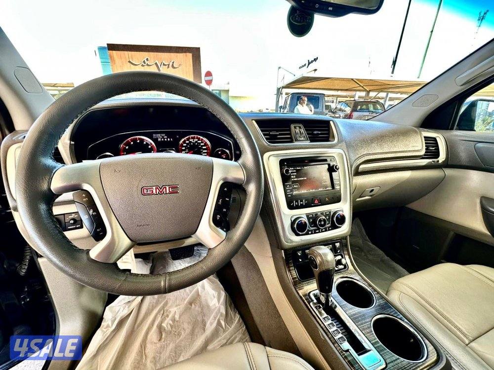 أكاديا GMC -الموديل: 2015 العداد:227 السعر 195015