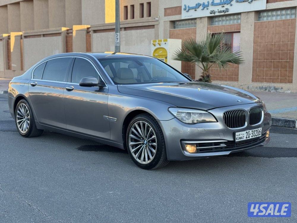 للبيع بي ام دبليو 7405
