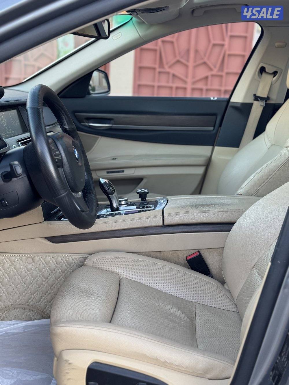 للبيع بي ام دبليو 7407