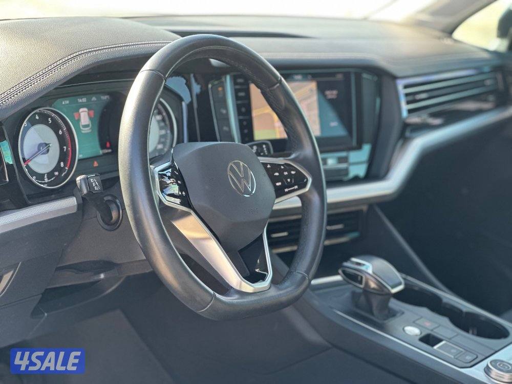 للبيع فولكس فاجن طوارق ماشي ٥٠ الف كيلو7