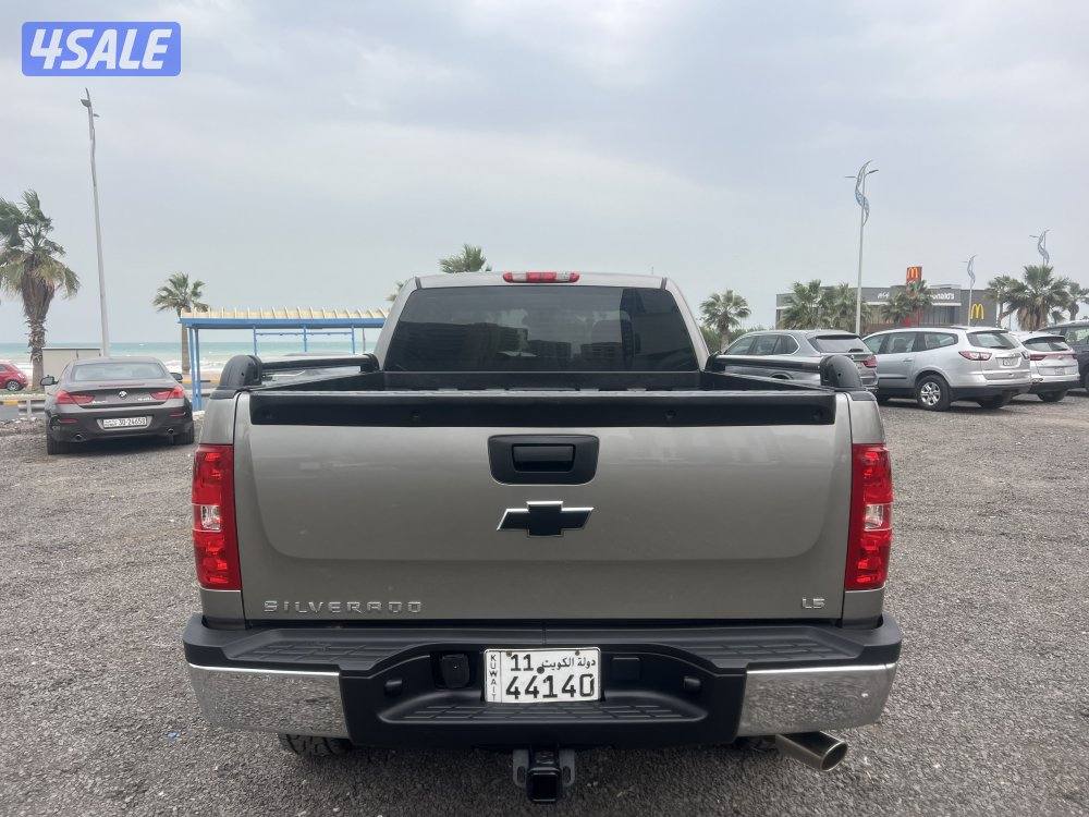 سلفرادو HD  2500  دبل جير 2008 بحاله ممتازه10