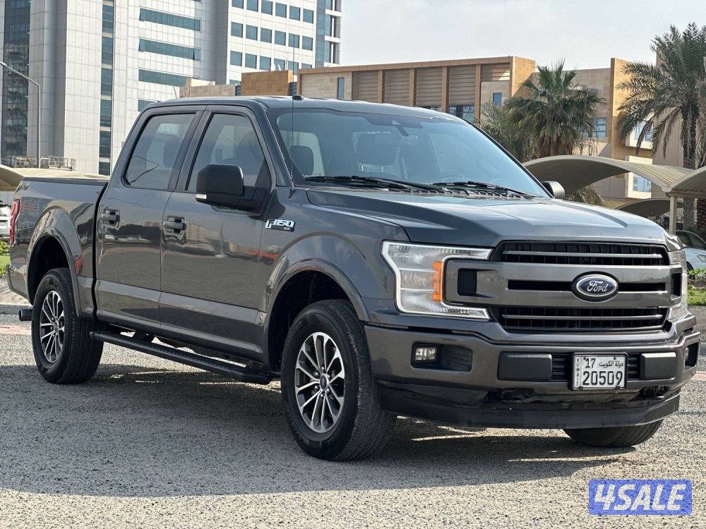 للبيع وانيت فورد FX4 ماشي ١٢٩ الف كيلو0