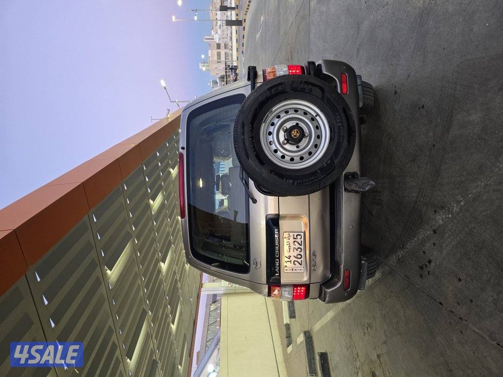 لاند كروزر وكالة9