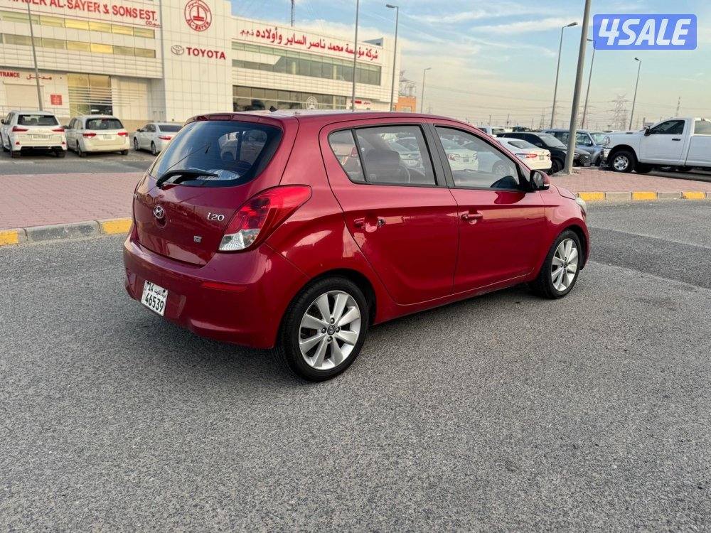 للبيع هيونداي i20 موديل 20162
