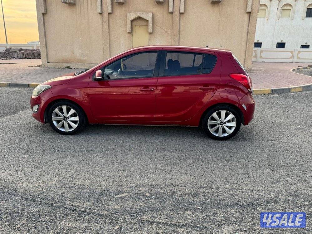 للبيع هيونداي i20 موديل 20167