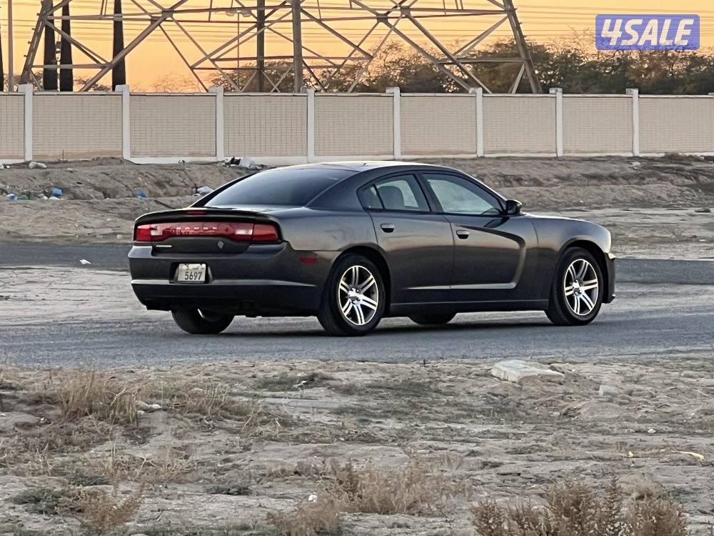 للبيع فقط شارجر 2014 شرط الفحص جير ماكينه شاصي3