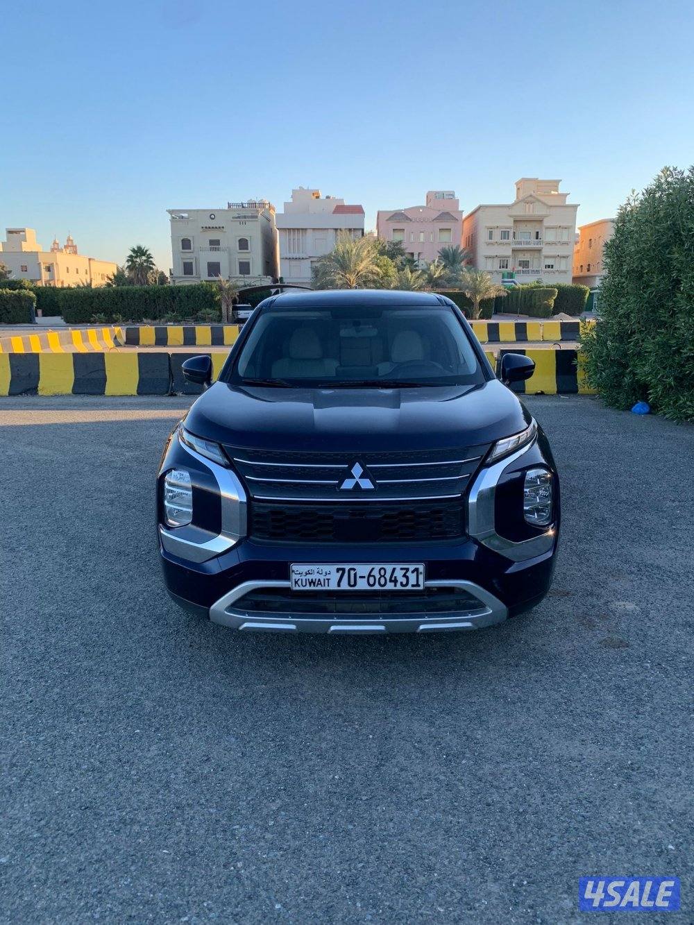 للبيع ميتسوبيشي اوتلاندر 20235