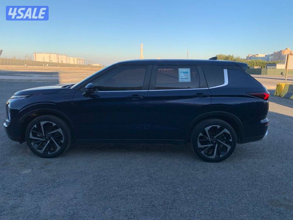 للبيع ميتسوبيشي اوتلاندر 20236