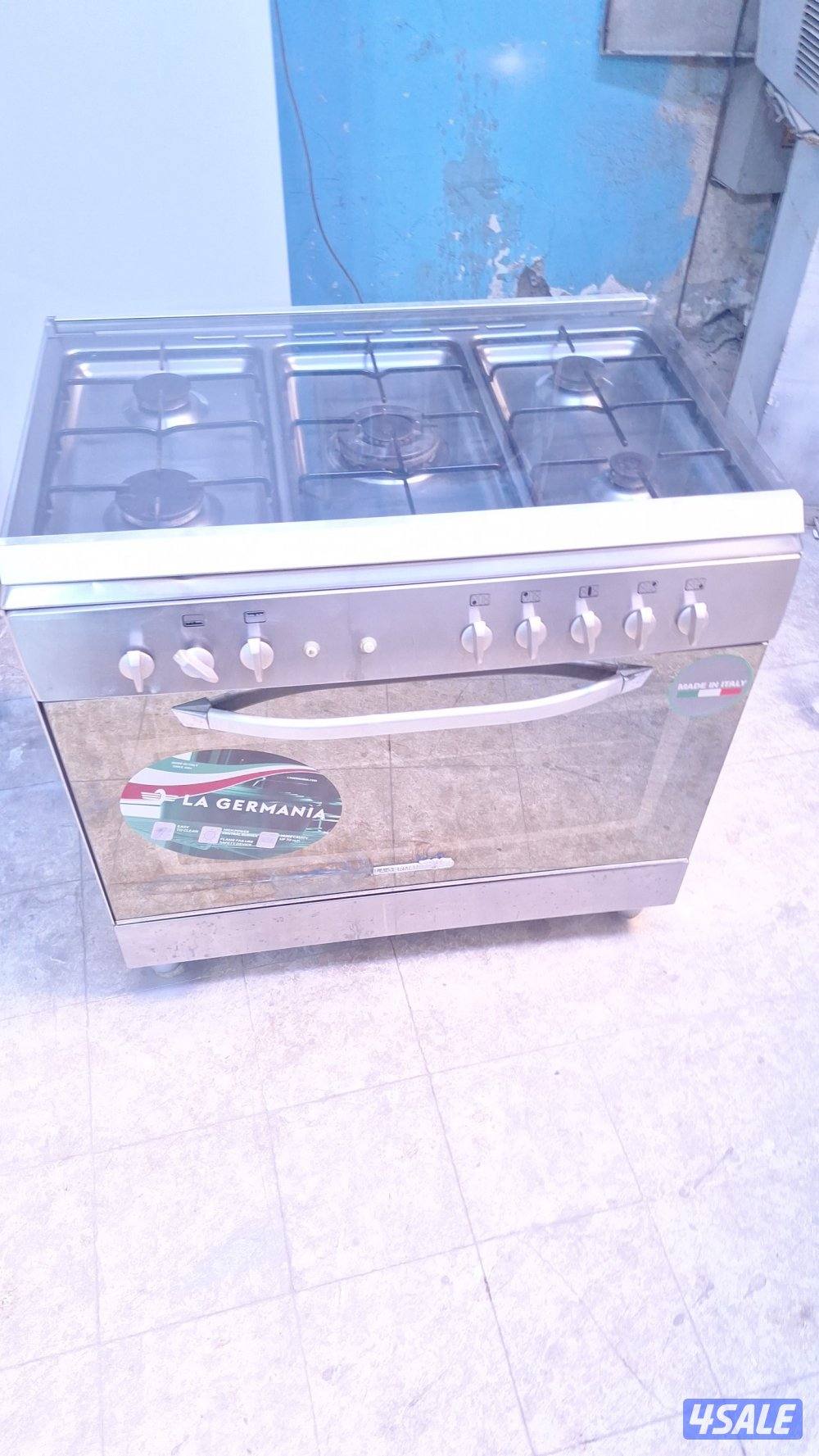 بيع طباخ لاجرمانيا إيطالي مقاس 90/60سم بحاله ممتازه جدا مع التوصيل وال0