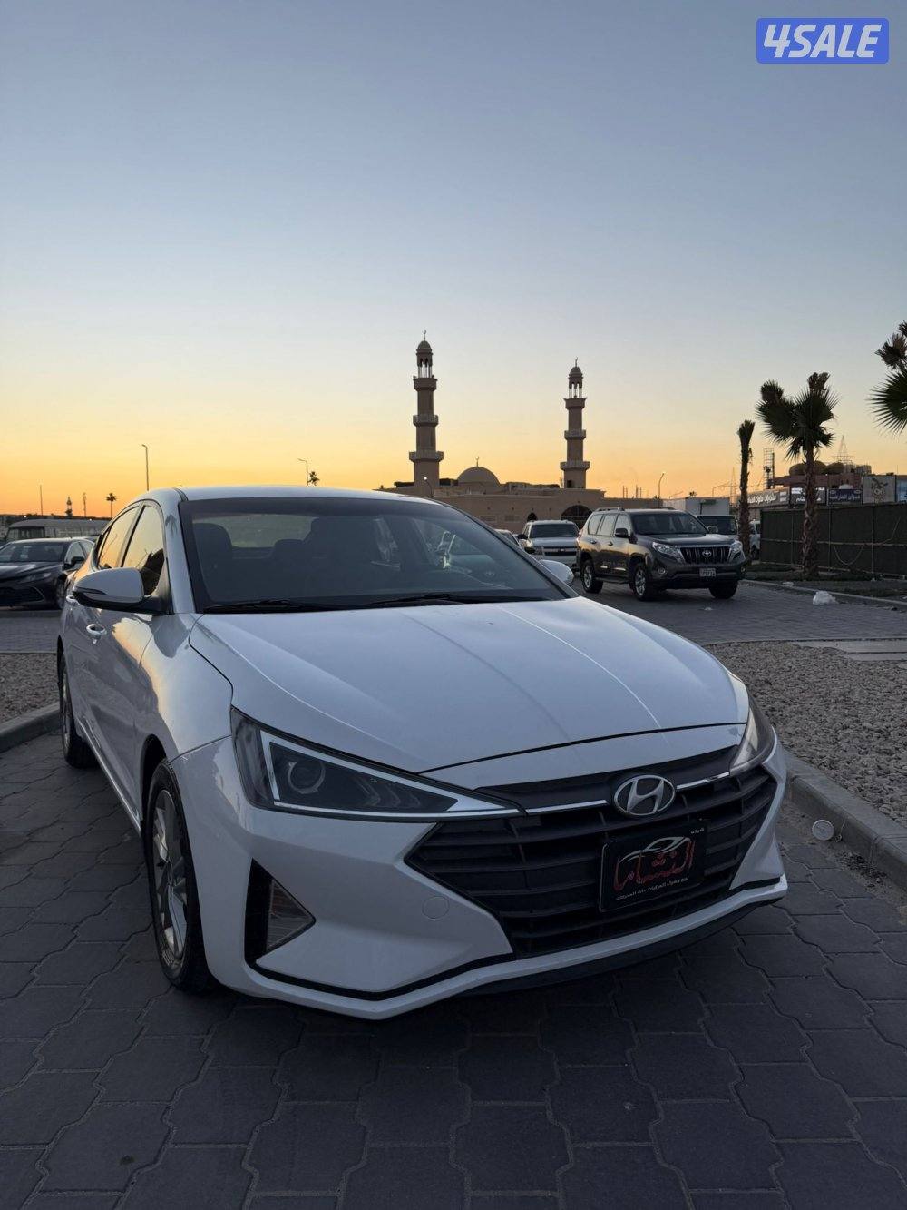 النشاما لبيع وشراء السيارات هونداي الانترا0