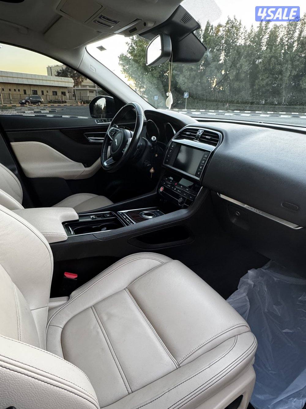 Jaguar  2018  صبغ الوكاله8